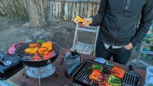 ¿Qué preparar para una barbacoa de camping al aire libre?