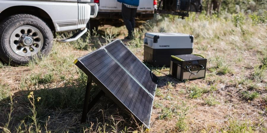 Aventura al aire libre: selección de cargadores solares y soluciones de energía portátiles