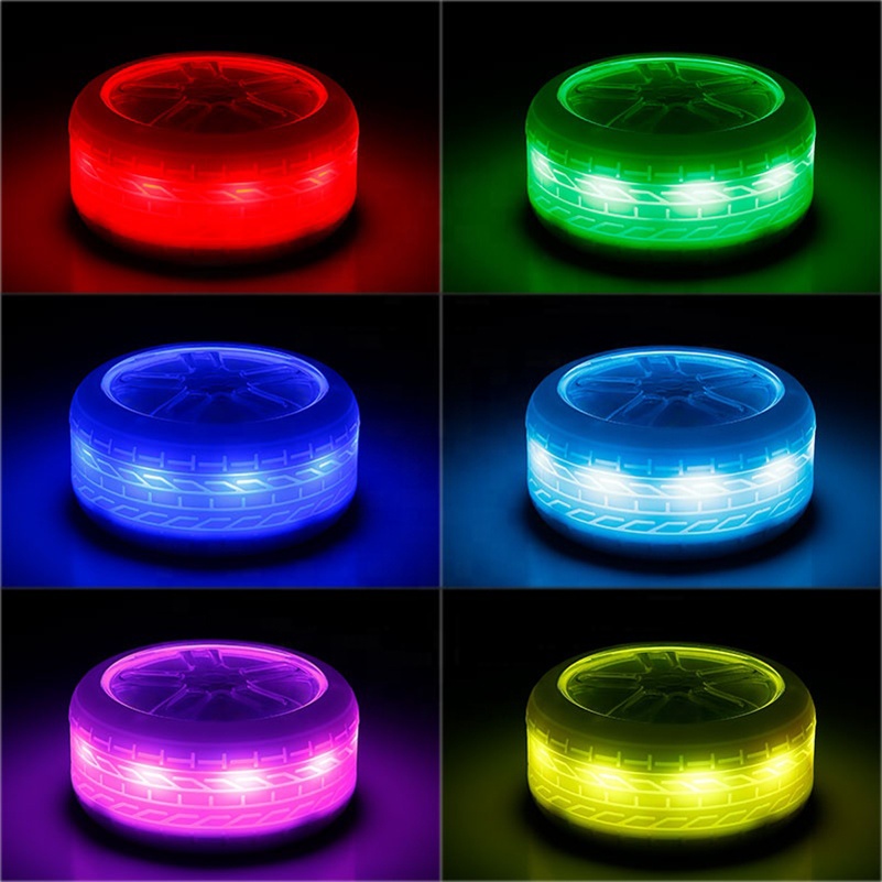 Linterna LED portátil para acampar con linterna magnética
