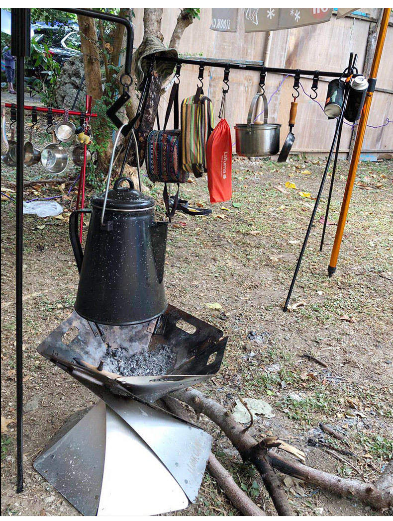 Soporte para linterna de camping plegable y rejilla para colgar utensilios de cocina