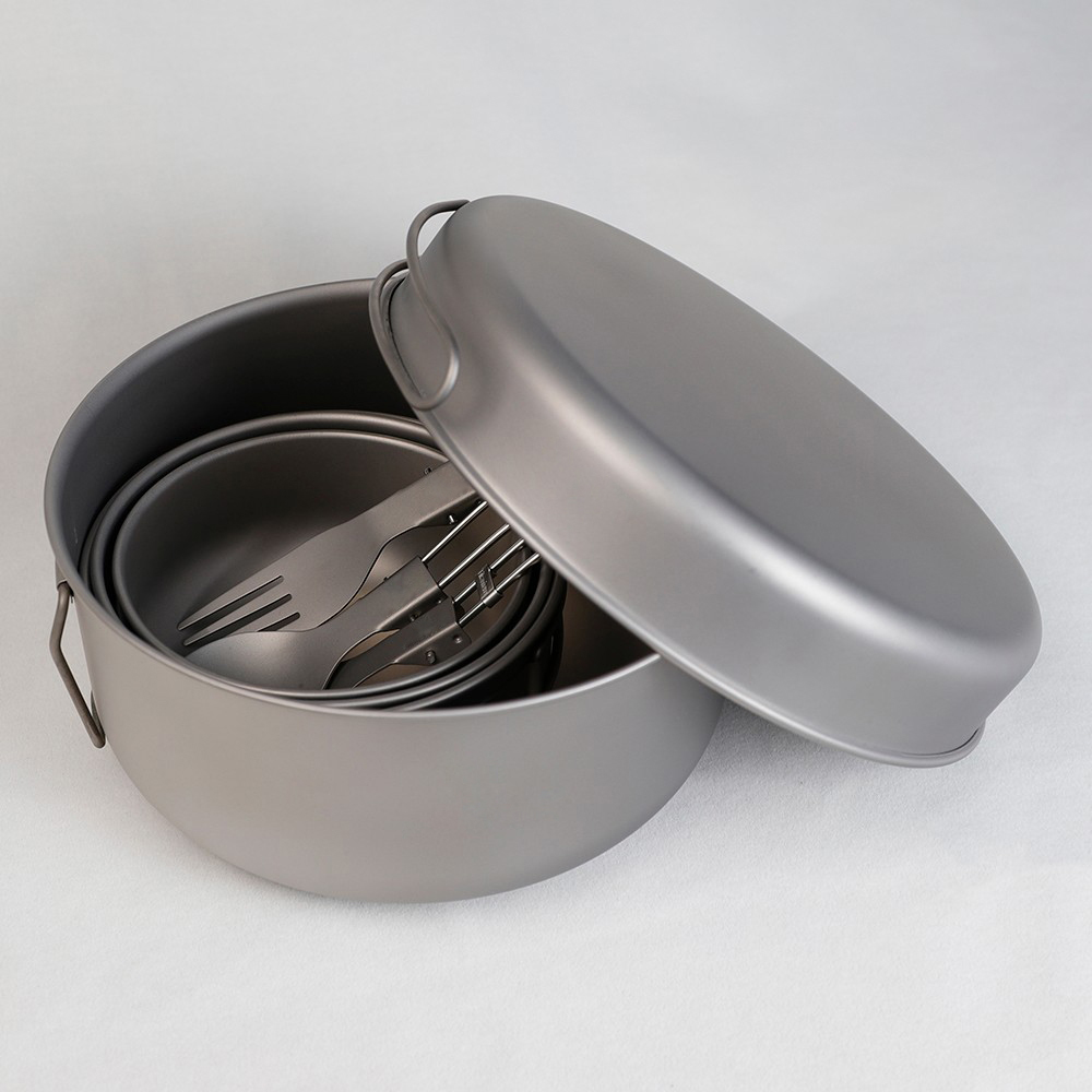 Juego de utensilios de cocina de titanio para acampar con ollas, sartenes y cuencos