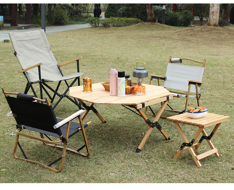 Mesa de madera de haya con tapa de rollo de huevo para mesa de picnic de camping