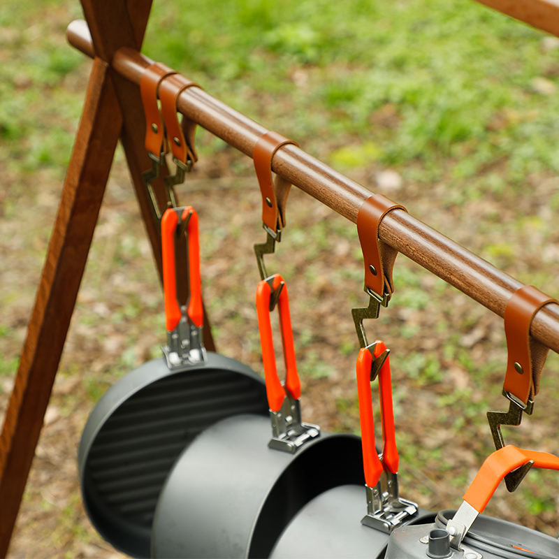 Estante triangular portátil de madera para acampar