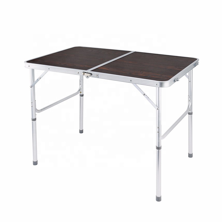 Juego de mesa y sillas plegables para acampar en el jardín y el patio