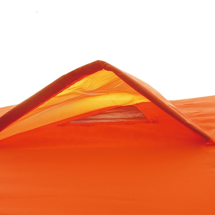 Tienda de campaña impermeable y resistente al viento para mochileros con toldo para lluvia