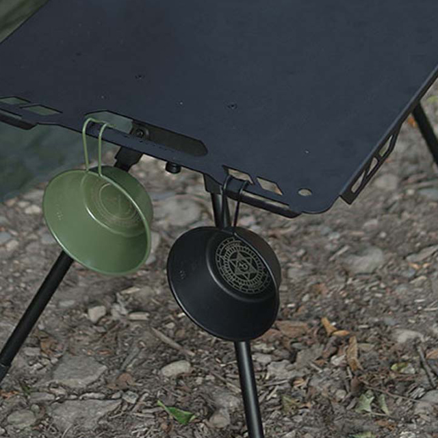 Mesa de camping táctica de aleación de aluminio con diseño personalizado: plegable, portátil y ligera