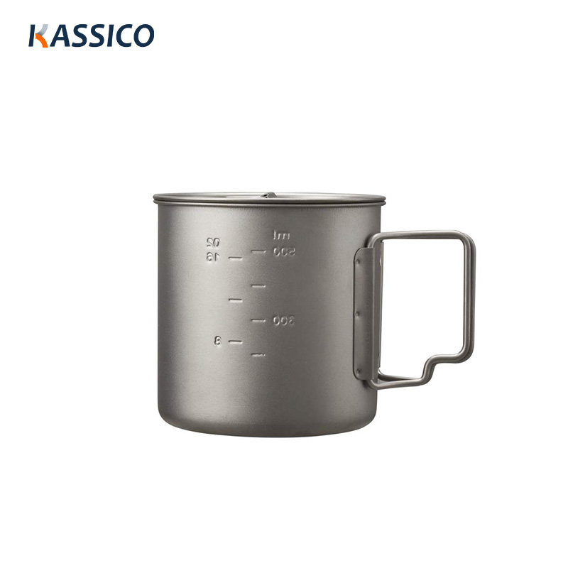 Tazas de titanio para acampar de 550 ml con tapa y asa plegable