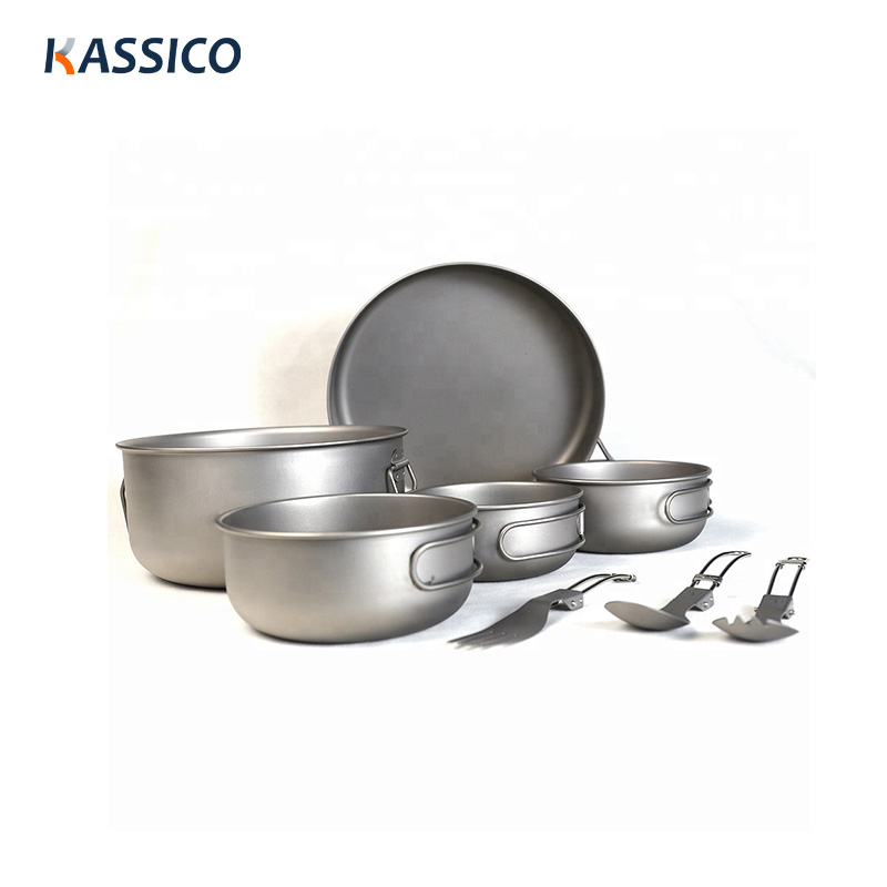 Juego de utensilios de cocina de titanio para acampar con ollas, sartenes y cuencos