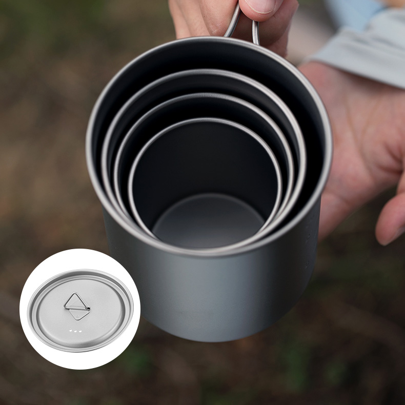 Taza ultraligera de titanio de grado alimenticio con asa plegable y tapa para acampar al aire libre