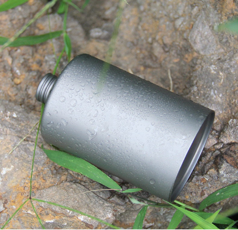 Botella de alcohol para hombre para fiestas de acampada al aire libre