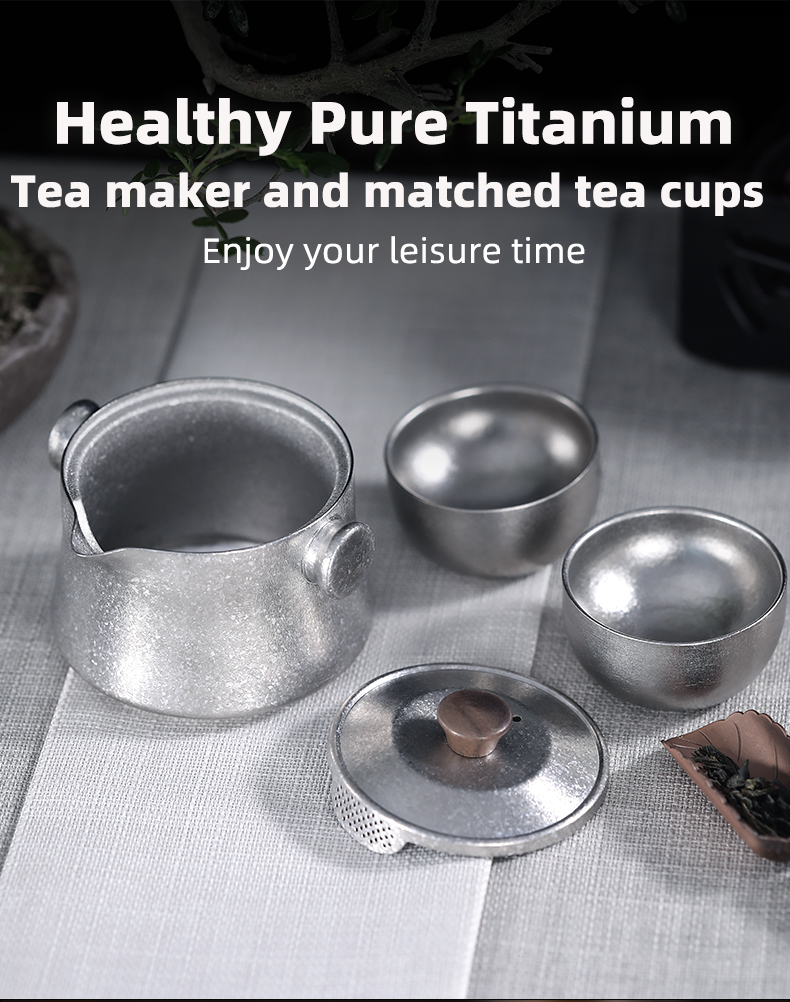 Tetera portátil ultraligera de titanio con infusor de agua