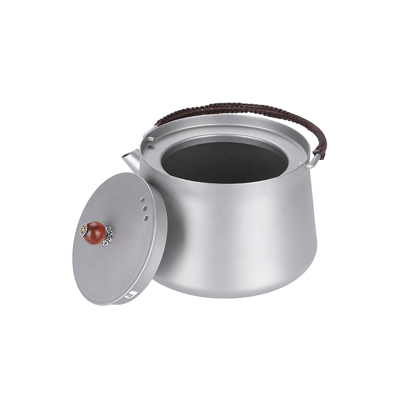 Tetera de titanio de 800 ml con asa plegable y filtro para acampar al aire libre