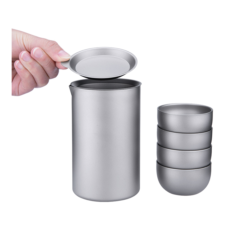 Tazas de té con infusor y tapa TitaniumTea