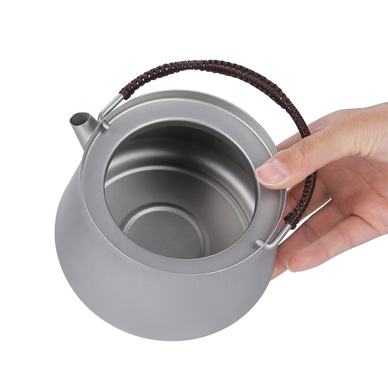 Tetera de titanio de 800 ml con asa plegable y filtro para acampar al aire libre